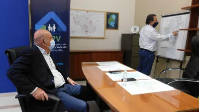 Evaluaron la política habitacional del departamento Uruguay