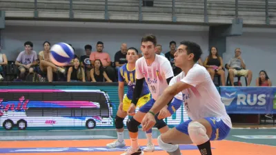 Vóley: Paracao fue de mayor a menor y cayó contra un rival directo