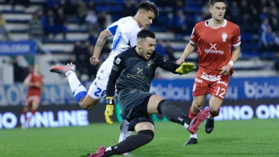 Vélez empató ante Huracán con un tanto del entrerriano Walter Bou