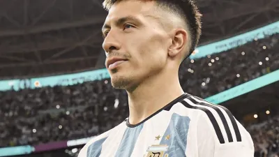 Gualeguay se rindió a los pies de Lisandro Martínez: “Es un orgullo enorme”, expresó