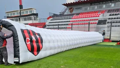 Patronato mostró su nueva manga y la lista de convocados para visitar a San Telmo