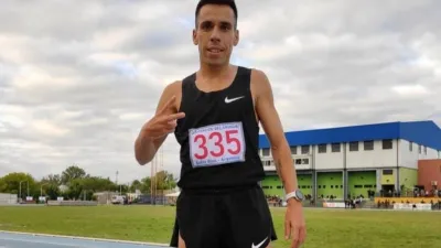 Atletismo: el paranaense Julián Molina organiza una rifa para competir en España