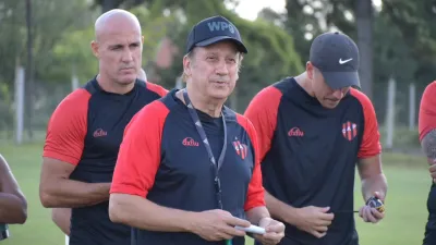 “No habíamos entrenado nunca en el campo y se hizo muy difícil”, expresó Walter Perazzo
