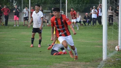 Primera Nacional: Agustín Ramos y Gabriel Díaz se disputan el lateral derecho en Patronato