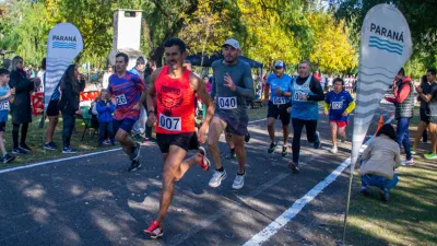 Comenzó el Campeonato de Milla Enrique Thompson