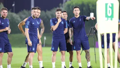 Argentina entrenó y Lionel Scaloni sorprendió con algunas alternativas pensando en Polonia