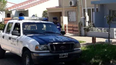 El despliegue policial impactó en Villa Elisa.