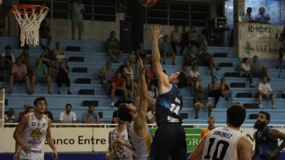 Echagüe confirmó que afrontará la próxima Liga Argentina de Básquetbol