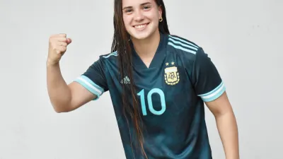 Fútbol: la crespense Agostina Holzheier viajó con la selección argentina a Chile