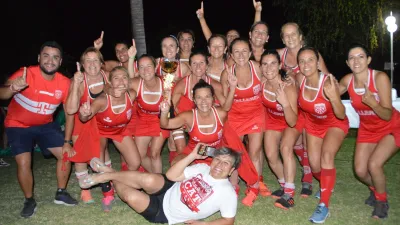 Talleres Rojo se consagró bicampeón del Torneo de las Mamis Hockey del Paraná