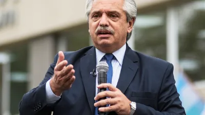 Alberto Fernández