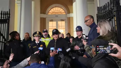 La alcaldesa lamentó el hecho que enlutó a la ciudad en la noche de Año Nuevo.