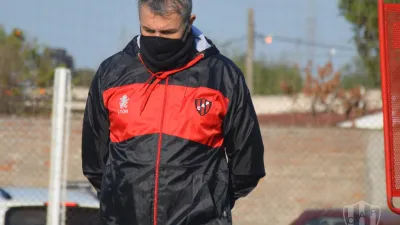 Lautaro Geminiani fue el único ausente en la vuelta a las  prácticas de Patronato