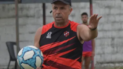 “Con esta nueva etapa se renueva el entusiasmo y los objetivos”, indicó el DT de Patronato