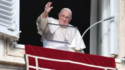 En el primer Ángelus del nuevo año, Francisco invitó a imitar el estilo sanador de la Madre de Dios, y a “abandonar los lenguajes, gestos y elecciones inspirados en el egoísmo”.