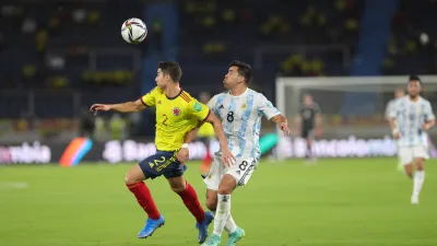 Argentina sufrió un agónico empate de Colombia y no pudo festejar en Barranquilla
