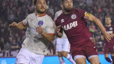 Argentinos Juniors goleó a domicilio a Lanús