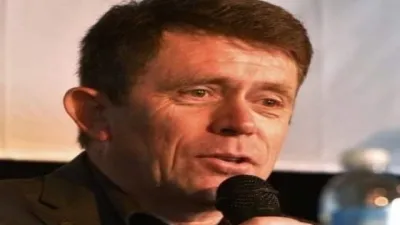 Arribalzaga sostuvo que la educación "debe ser prioridad" para el gobierno provincial