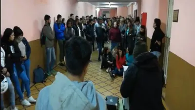 asamblea Escuela Secundaria de Adultos 