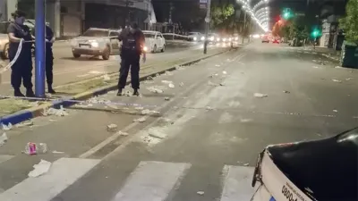El lugar donde fue asesinado Andrés “Pillín” Bracamonte, jefe de la barra de Central, en avenida Avellaneda, apenas pasando Reconquista hacia el Sur de Rosario.