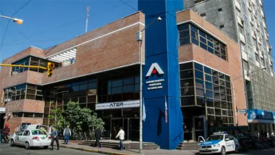 Frente a la suspensión del reparto de avisos por la pandemia, desde este lunes 11 los contribuyentes podrán concurrir a los centros de cobro extra bancarios y con sólo indicar el número de DNI, CUIL, CUIT o partida, podrán abonar el impuesto Inmobiliario Urbano en efectivo o con cualquier tarjeta de débito.