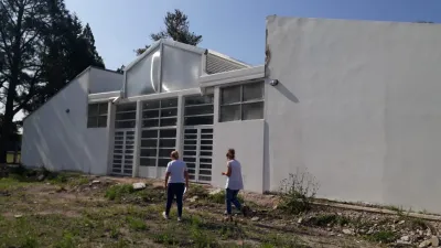 Piden saber por qué no fue inaugurado el nuevo edificio de una escuela de Colonia Avigdor
