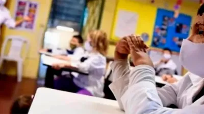 El diputado provincial Eduardo Solari exigió que el Consejo General de Educación disponga que no sea obligatorio el uso de barbijo en las escuelas entrerrianas.