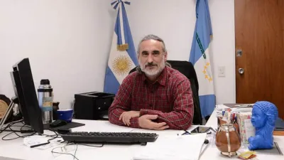 Luis Basterra, ministro de Agricultura.