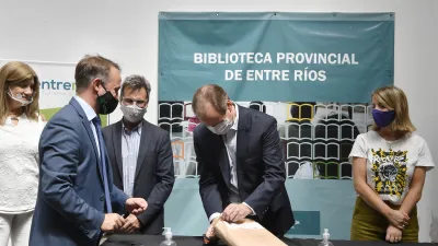Bordet abrió los sobres con las ofertas para poner en valor la Biblioteca Provincial
