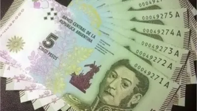 Postergarán hasta el 28 de febrero el retiro de los billetes de $ 5