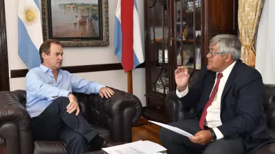 El titular del Iosper interiorizó a Bordet sobre la situación de la obra social