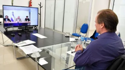 Por videoconferencia, Bordet habló con Fernández sobre el aislamiento administrado