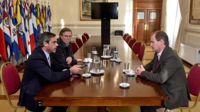 Bordet tramita en la Aduana mejoras en las exportaciones de arándano