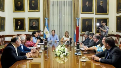 Senadores trabajaron con Bordet la agenda legislativa para este año