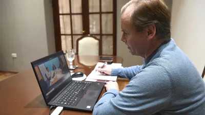 En el encuentro virtual se confirmó el financiamiento para la de viviendas en Paraná.