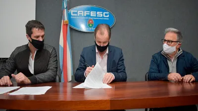 Bordet junto a Cresto y Benedetto