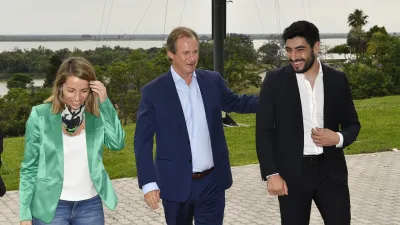 Stratta Bordet y Moyano