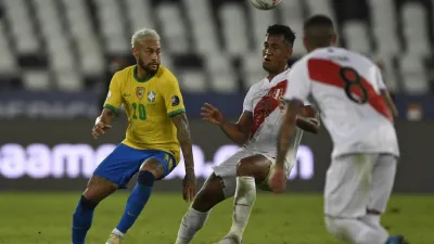 Copa América: Brasil y Perú definirán este lunes al primer finalista