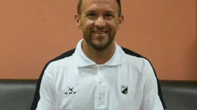 Federal A: Juventud Unida se reforzó con el defensor Eduardo Burruchaga