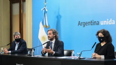 Santiago Cafiero junto a Carla Vizzotti y Matías Lammens