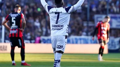 Patronato sufrió su primer traspié en el torneo y sigue en el fondo de los promedios