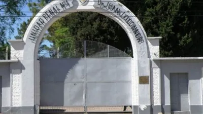 Principio de motín y un guardia herido en la cárcel de Paraná.