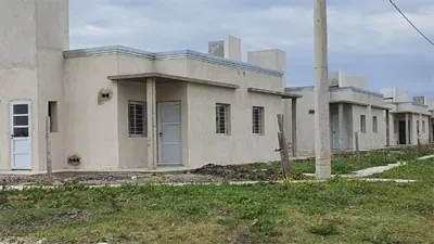 Continúan a buen ritmo las 77 viviendas en cuatro localidades entrerrianas del Programa Primero Tu Casa.