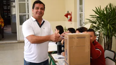 Marcelo Casaretto votando