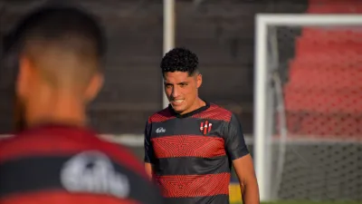 Patronato entrenó y Delfino definió los convocados para visitar a River