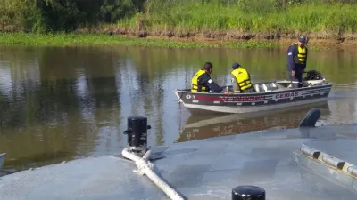 El cuerpo apareció en las aguas del Paraná Guazú.