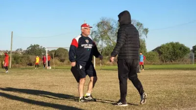 Atlético Paraná: el estreno de Edgardo Cervilla será el domingo a las 11