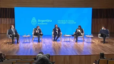 Cafiero dijo que “la ciencia es para el crecimiento y la tecnología es para la igualdad de oportunidades”.