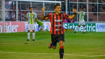 Patronato confirmó la continuidad de otro de sus campeones, Facundo Cobos