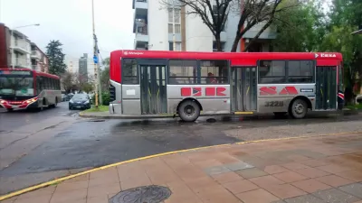 No hubo acuerdo y continúa el paro de colectivos en Paraná
